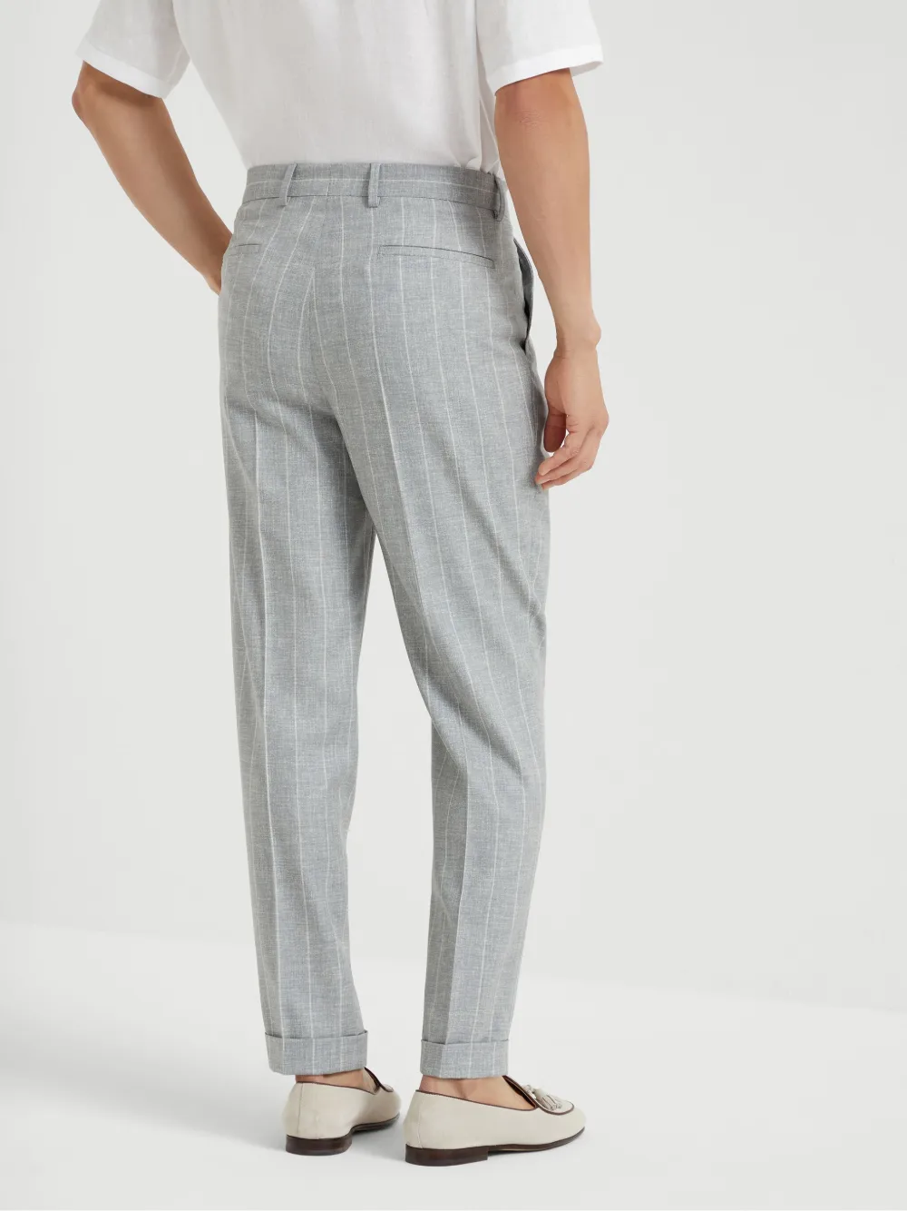 Brunello Cucinelli Gestreepte pantalon Grijs