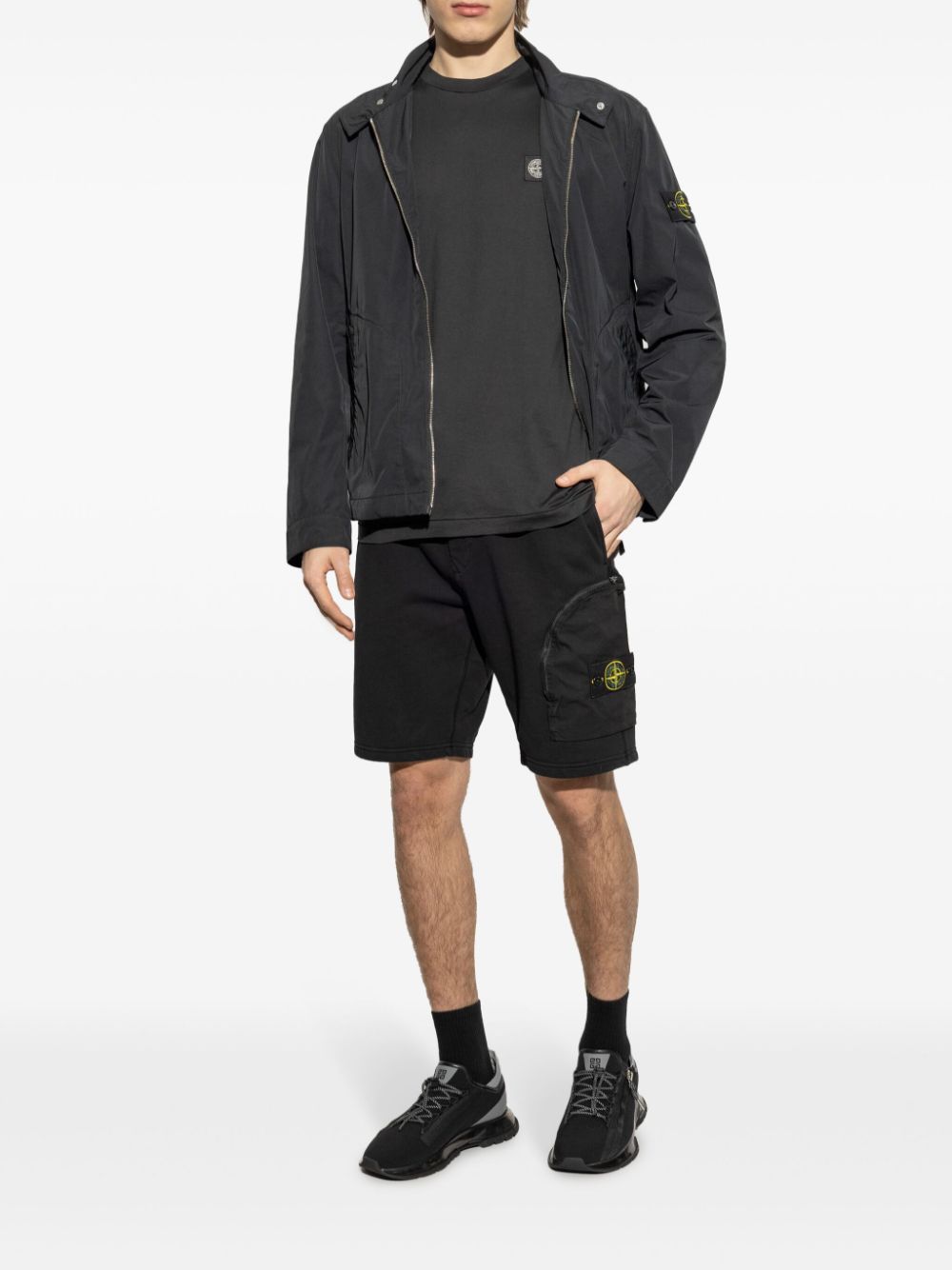 Stone Island logo patch cargo shorts - Zwart