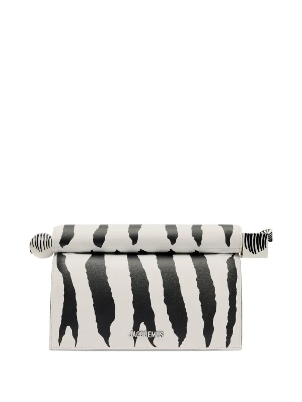 【関税込み】JACQUEMUS オフホワイト The Rond Carre クラッチ 24H233BA356-3213-110_17.jpg