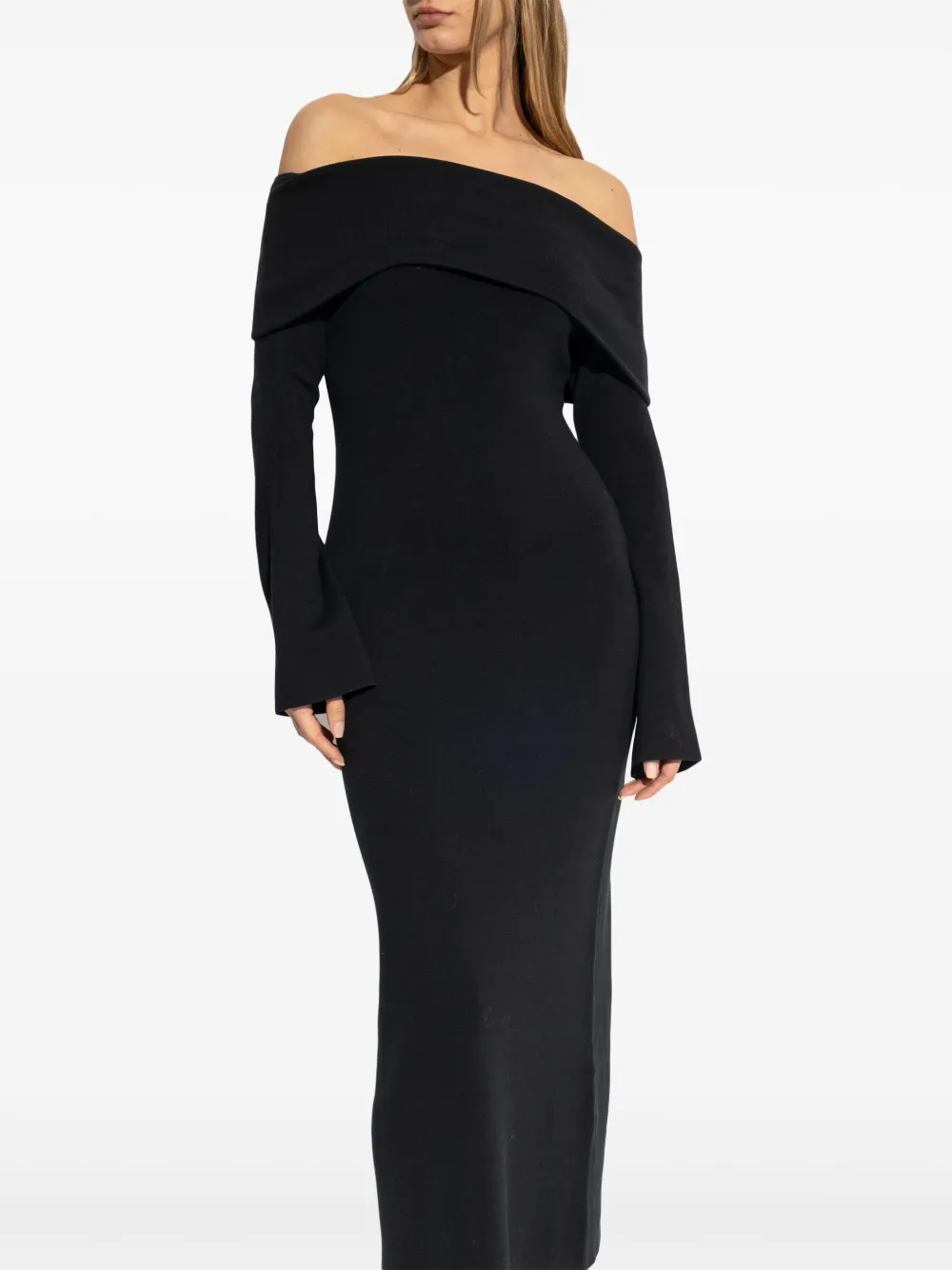 By Malene Birger Off-shoulder maxi-jurk Zwart