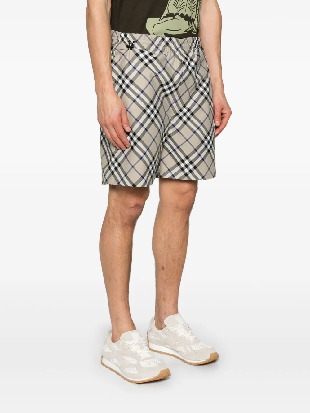 Burberry Geruite shorts Beige