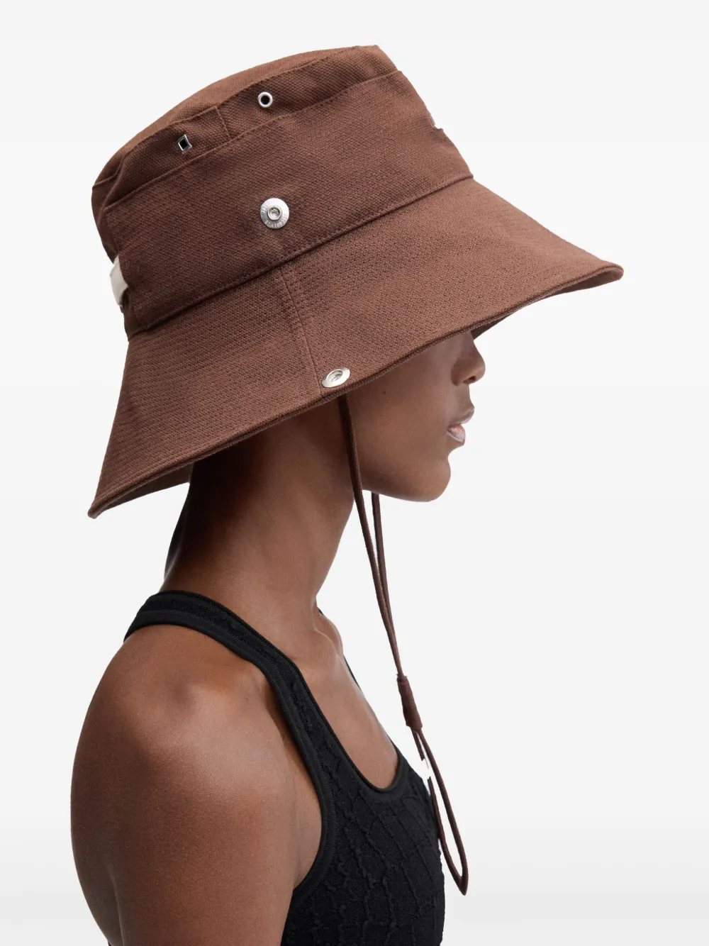 ハット JACQUEMUS 'Le Bob Ficiu bucket hat (23E235AC450 BROWN) Jacquemus Le Bob Ficiu Raffia Bucket Hat | Neiman Marcus