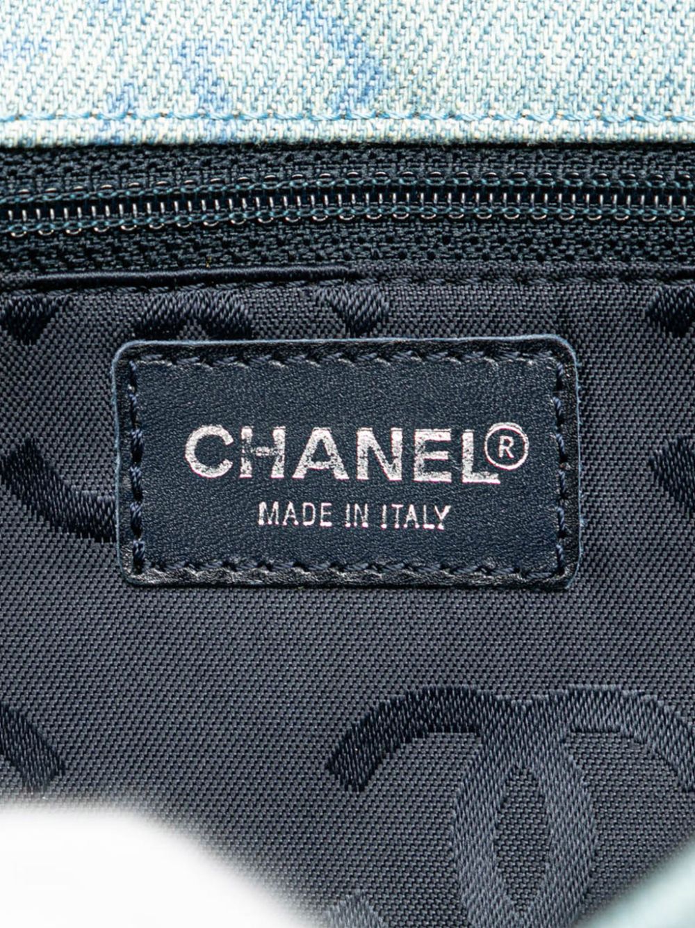 CHANEL 2002-2003 CC Printed Denim Single Flap shoulder bag Women