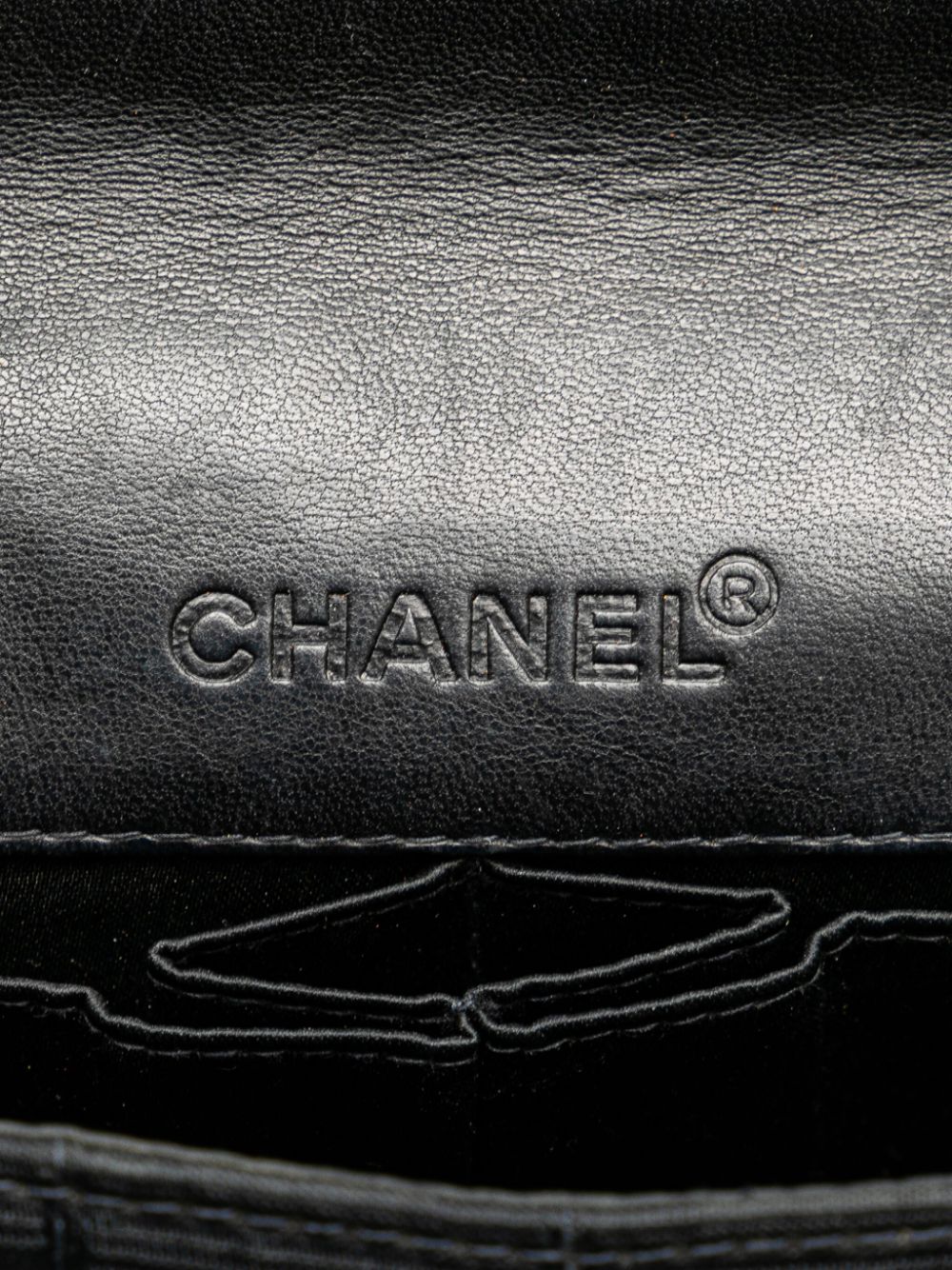 CHANEL 2000-2002 New Travel Line East West Flap shoulder bag Women