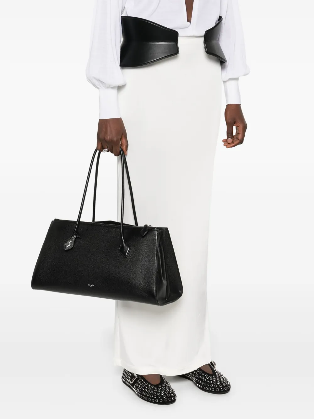 Image 2 of Alaïa Le Teckel tote bag