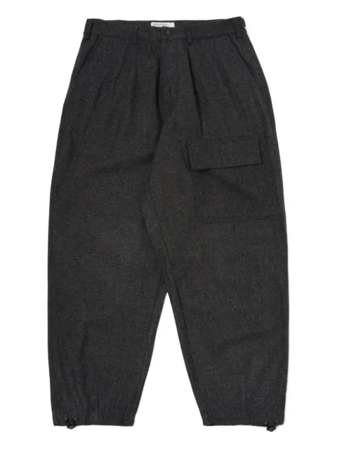 Universal Works Cargohose mit Gürtel