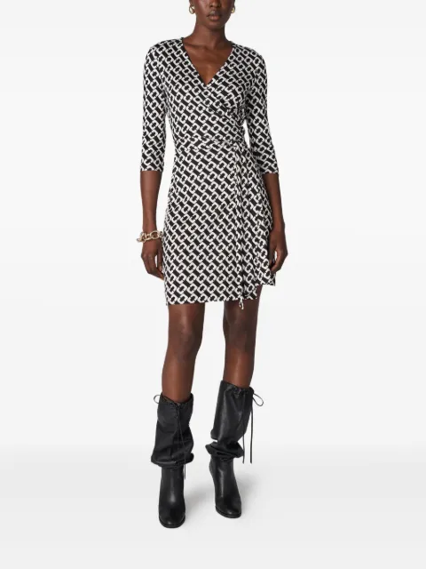 DVF Diane von Furstenberg Vestido envelope Julian com estampa
