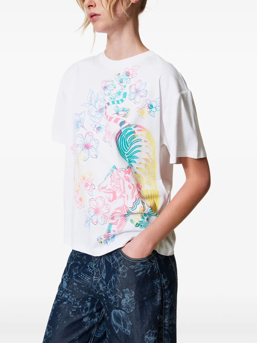 TWINSET playera con estampado gráfico de TWINSET x Myfo | Playeras y jerséis | Image 2