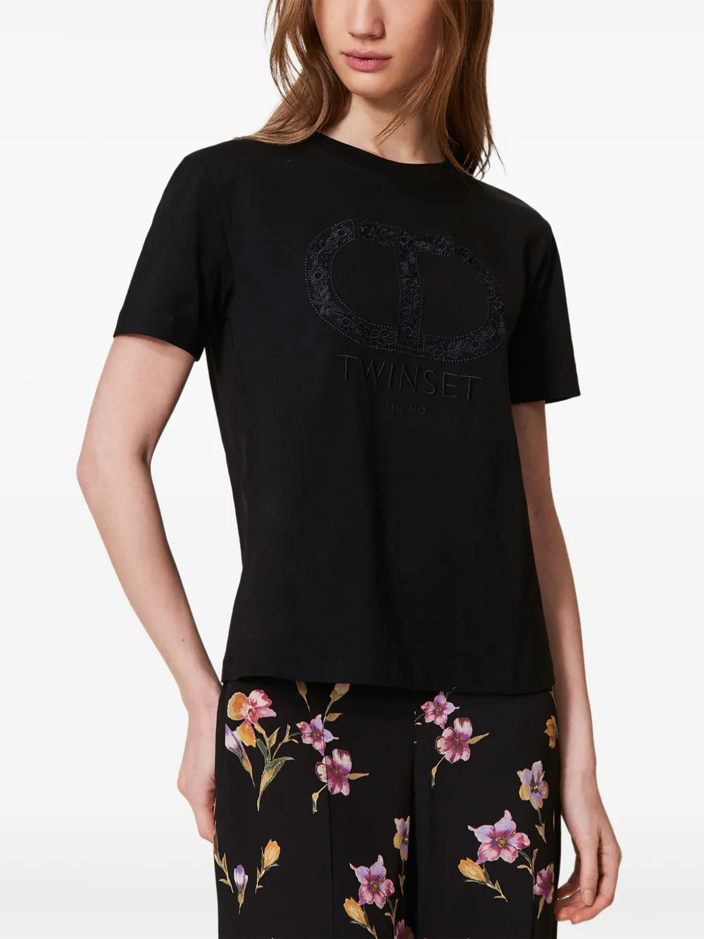 TWINSET Oval T-embroidered T-shirt - Zwart