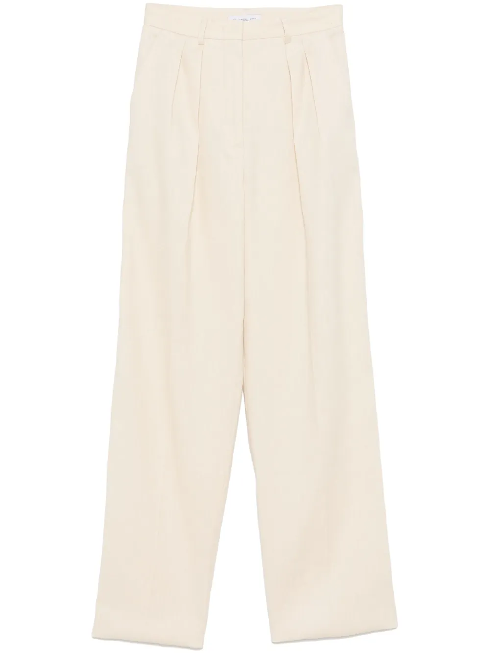 pleated trousers
