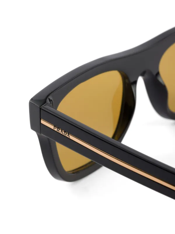 Prada Eyewear スクエアフレーム サングラス | ブラック | FARFETCH JP