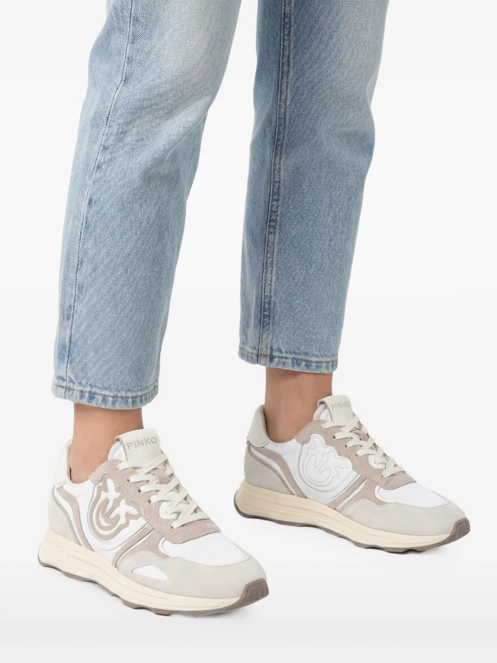 PINKO Love Birds sneakers met patch Beige