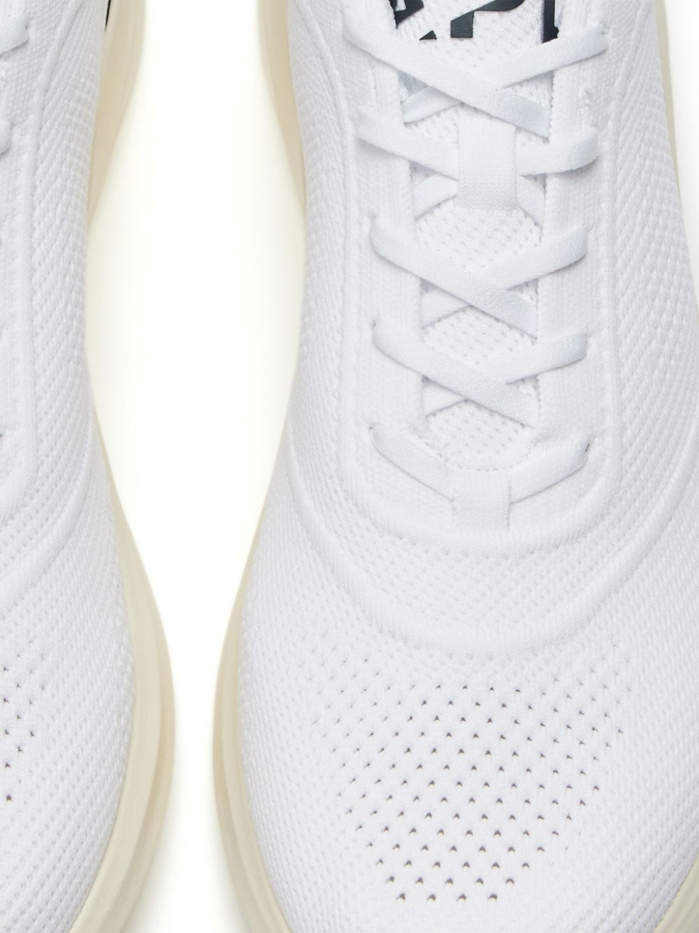 APL: ATHLETIC PROPULSION LABS TechLoom Dream sneakers White