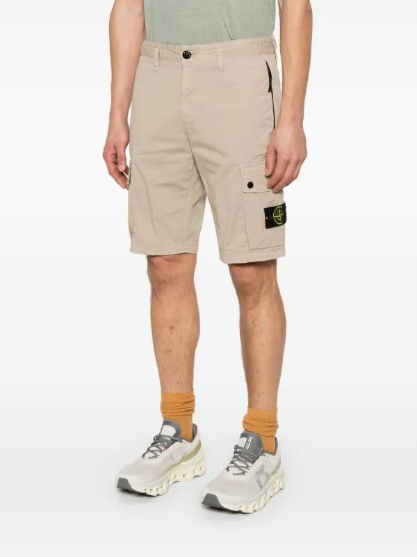 Stone Island コンパスバッジ ショートパンツ | ニュートラル 