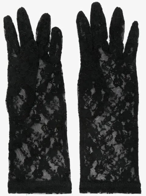 Ioana Ciolacu Brody short gloves
