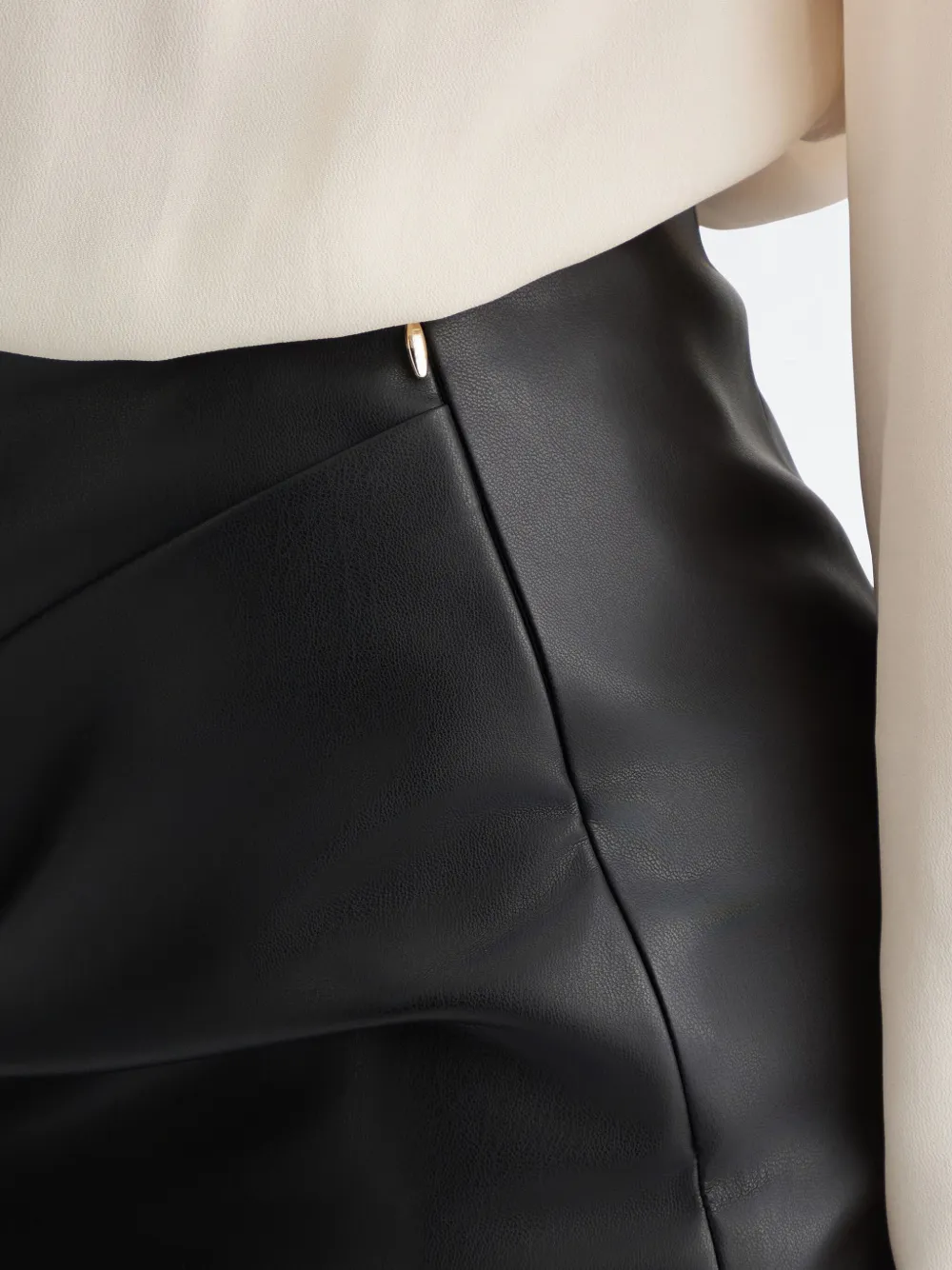 Bow-Detailing Mini Skirt