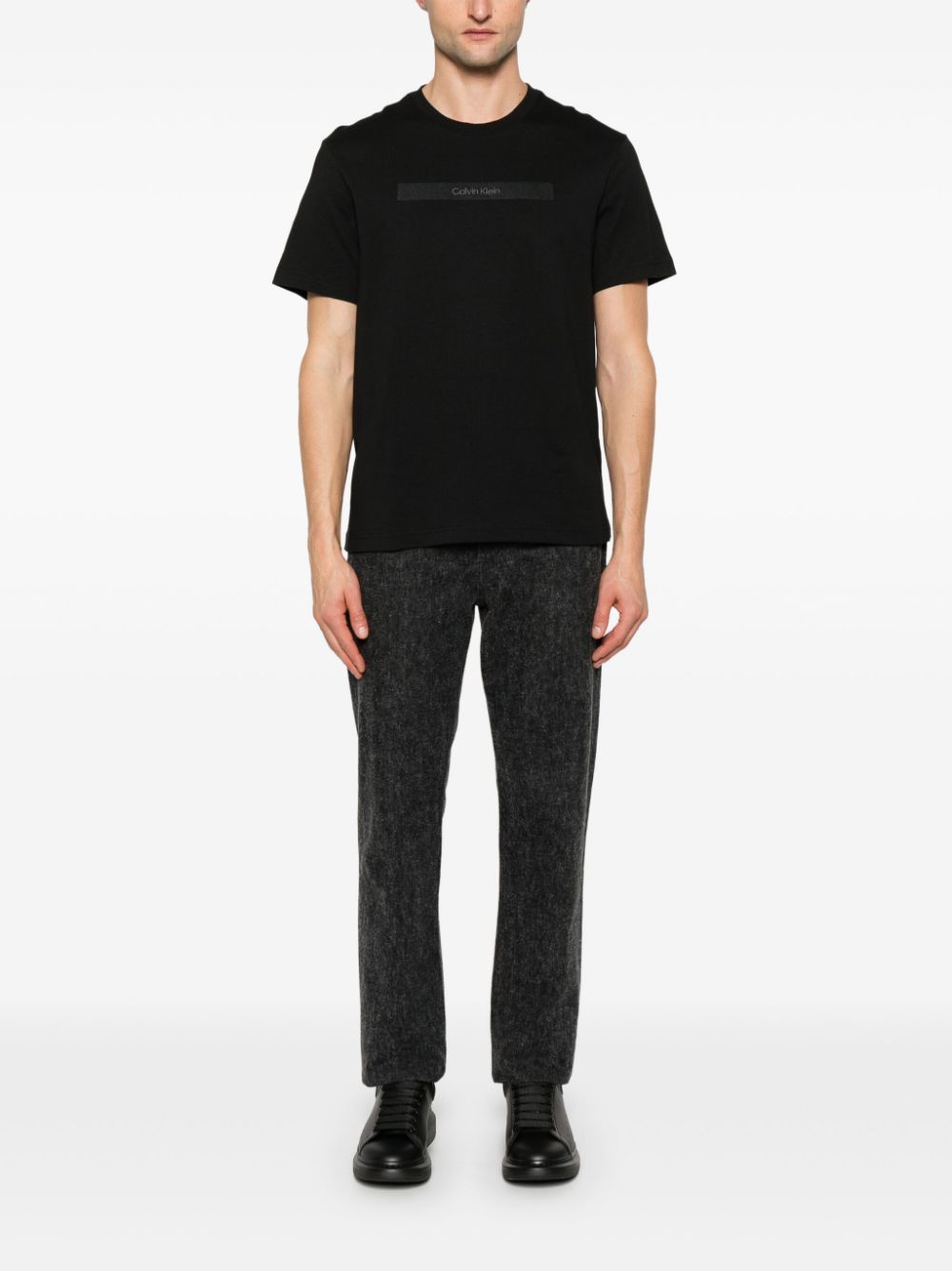 Calvin Klein logo-embroidered T-shirt - Zwart