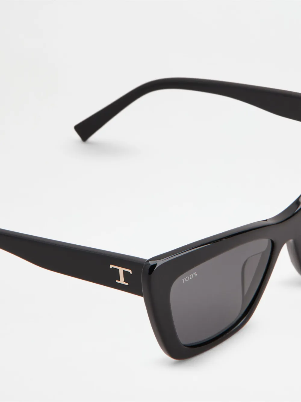 Tod's Logo-plaque Sunglasses In Black