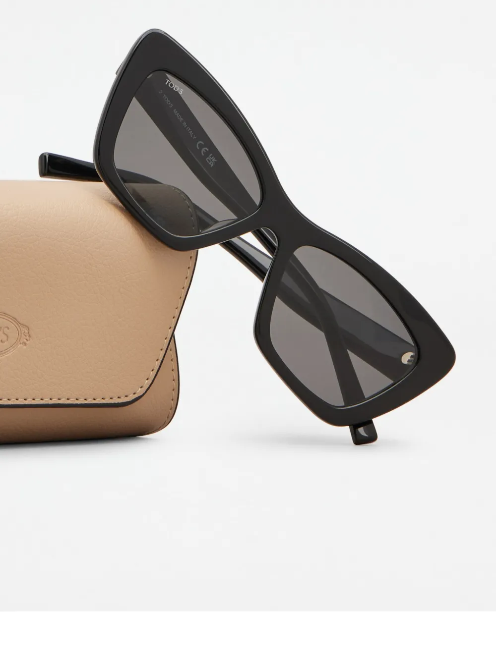 Tod's Logo-plaque Sunglasses In Black
