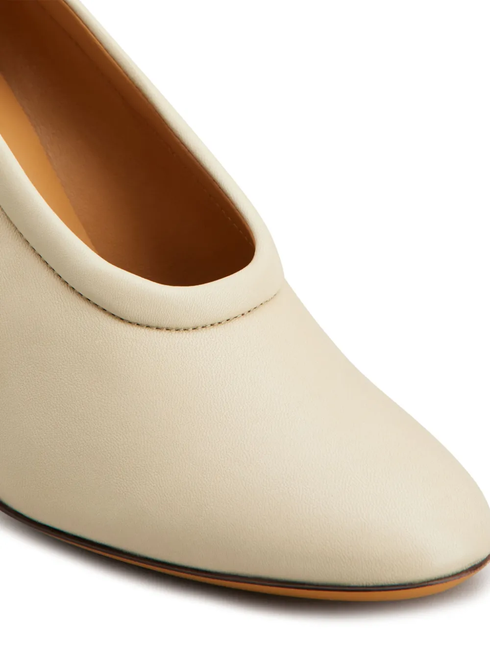 Tod's leather pumps Neutrals