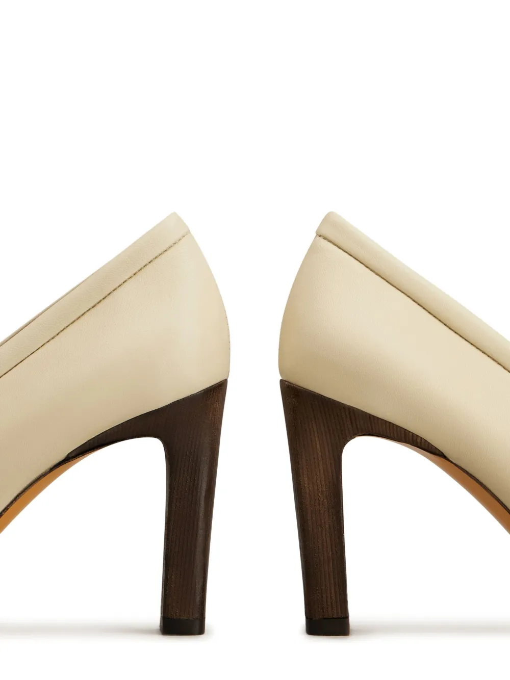 Tod's leather pumps Neutrals