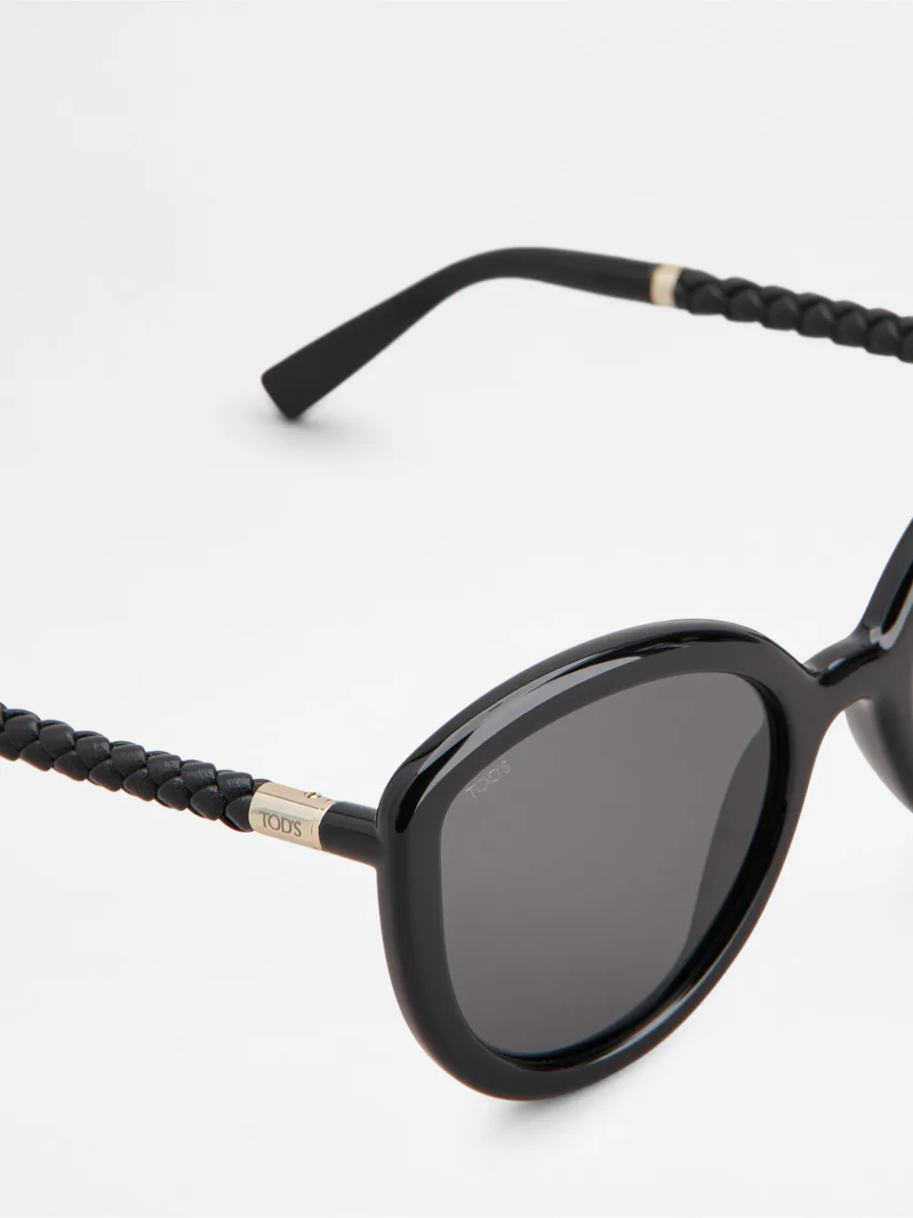 Tod's Logo-engraved Sunglasses In Black