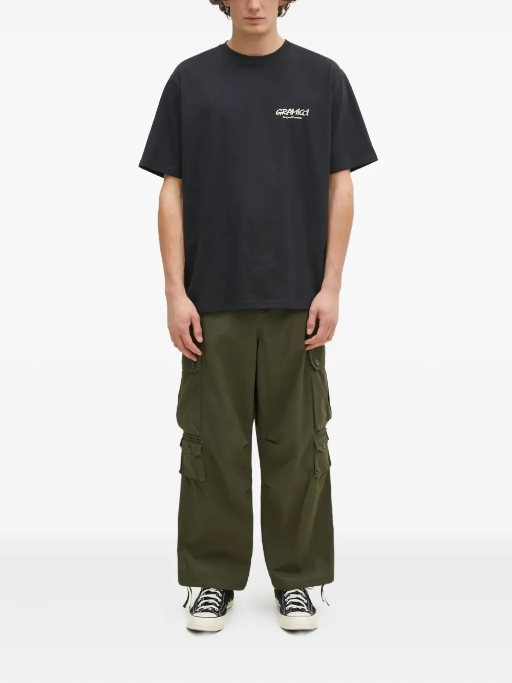 Carhartt WIP buttoned cargo trousers | Regular-Fit & Straight Leg Pants | Image 2