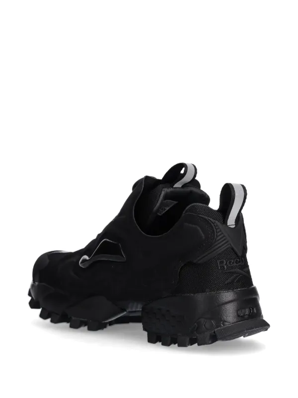 未使用品　Reebok INSTAPUMP FURY 95 CBLACK Amazon.com | Reebok LKI56 Insta Pump Fury 95 Sneakers, Core