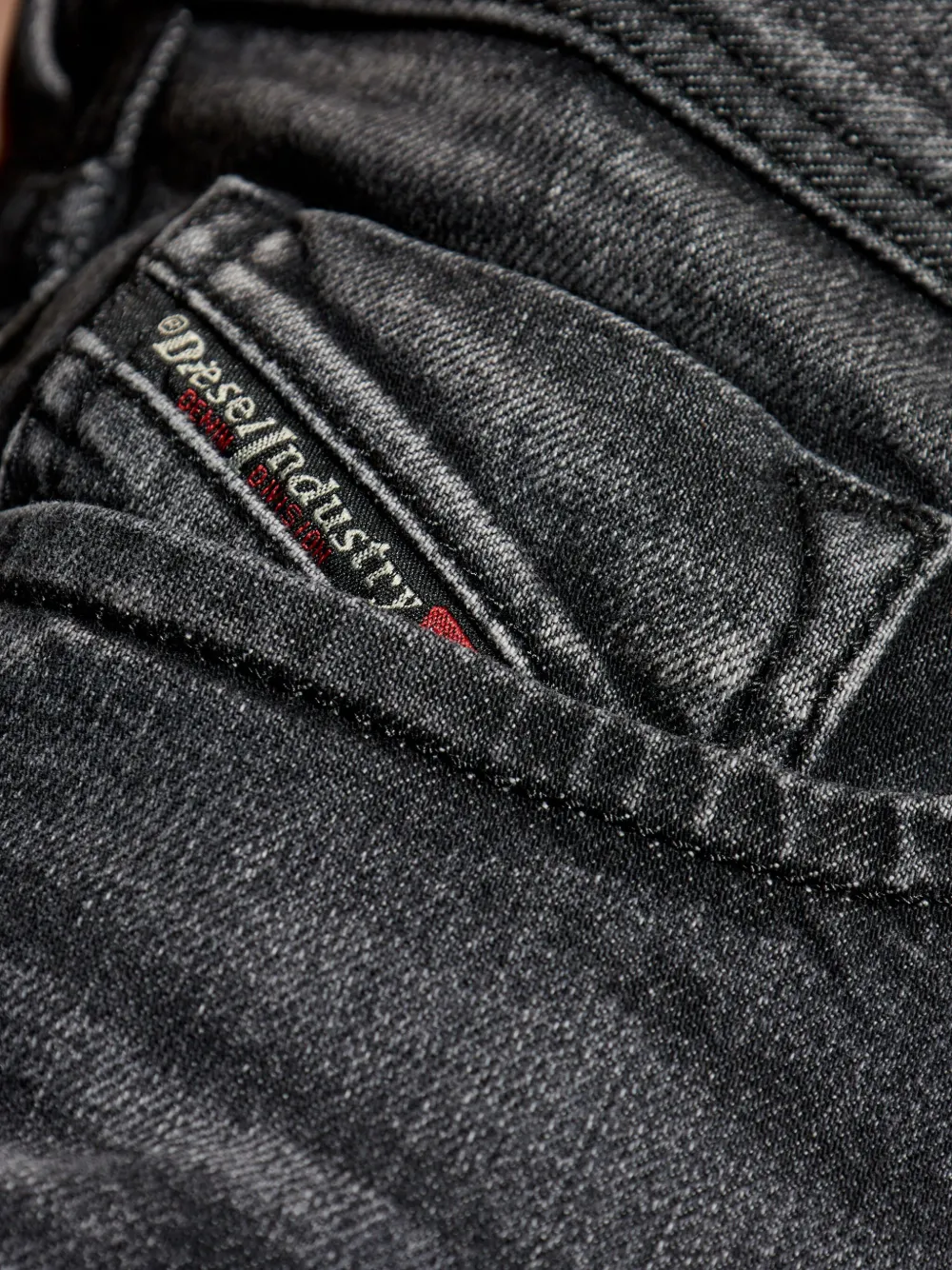 Diesel 1985 Larkee 09L52 straight jeans Grijs