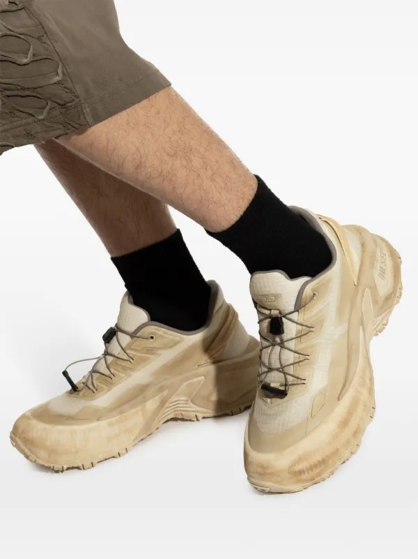 【関税込み】Diesel ベージュ D-Cage ランニングスニーカー Diesel D-Cage Runner スニーカー | ニュートラル | FARFETCH JP