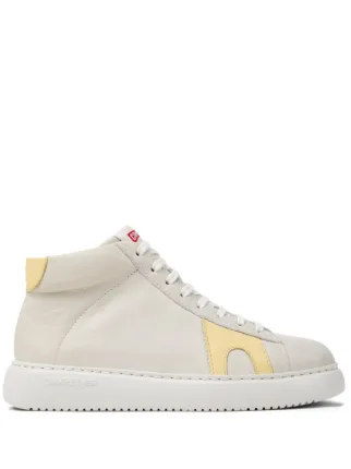 Camper