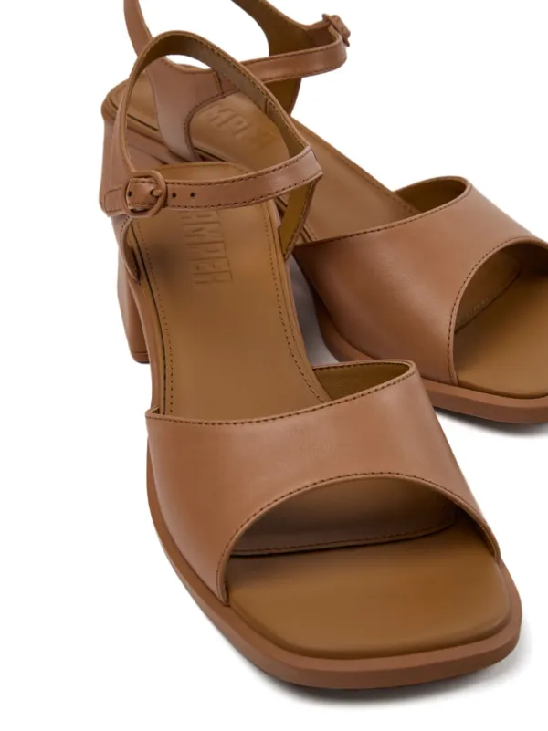 [CAMPER] Kora Sandal /追跡付 Camper Kora Sandal in Black | REVOLVE