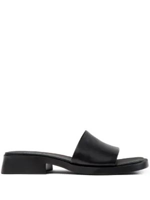 Camper Brutus クロスストラップ サンダル | ブラック | FARFETCH JP