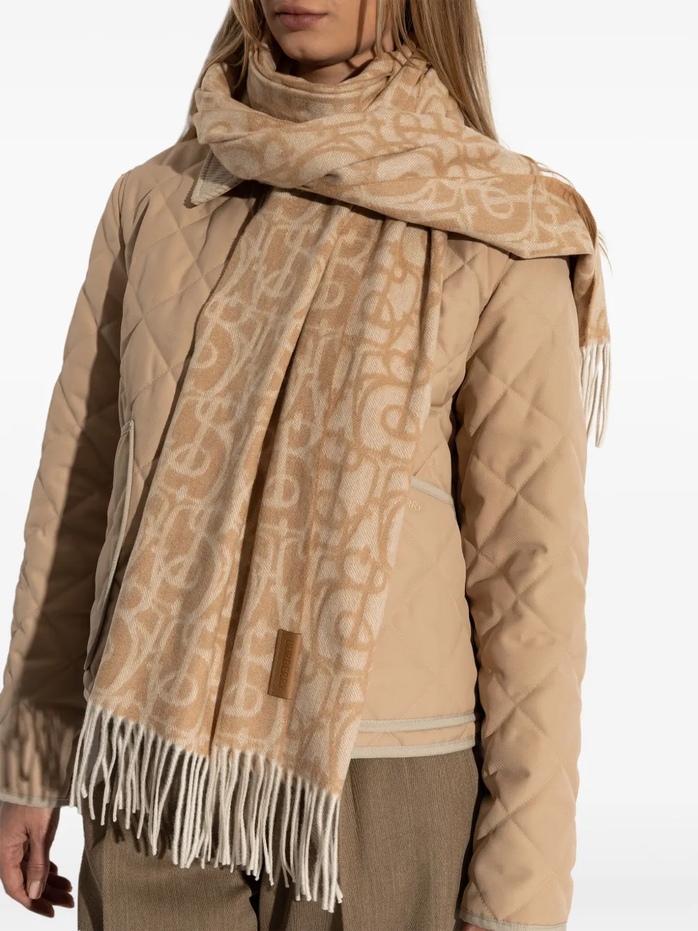 BURBERRY B CHARM SCARF 