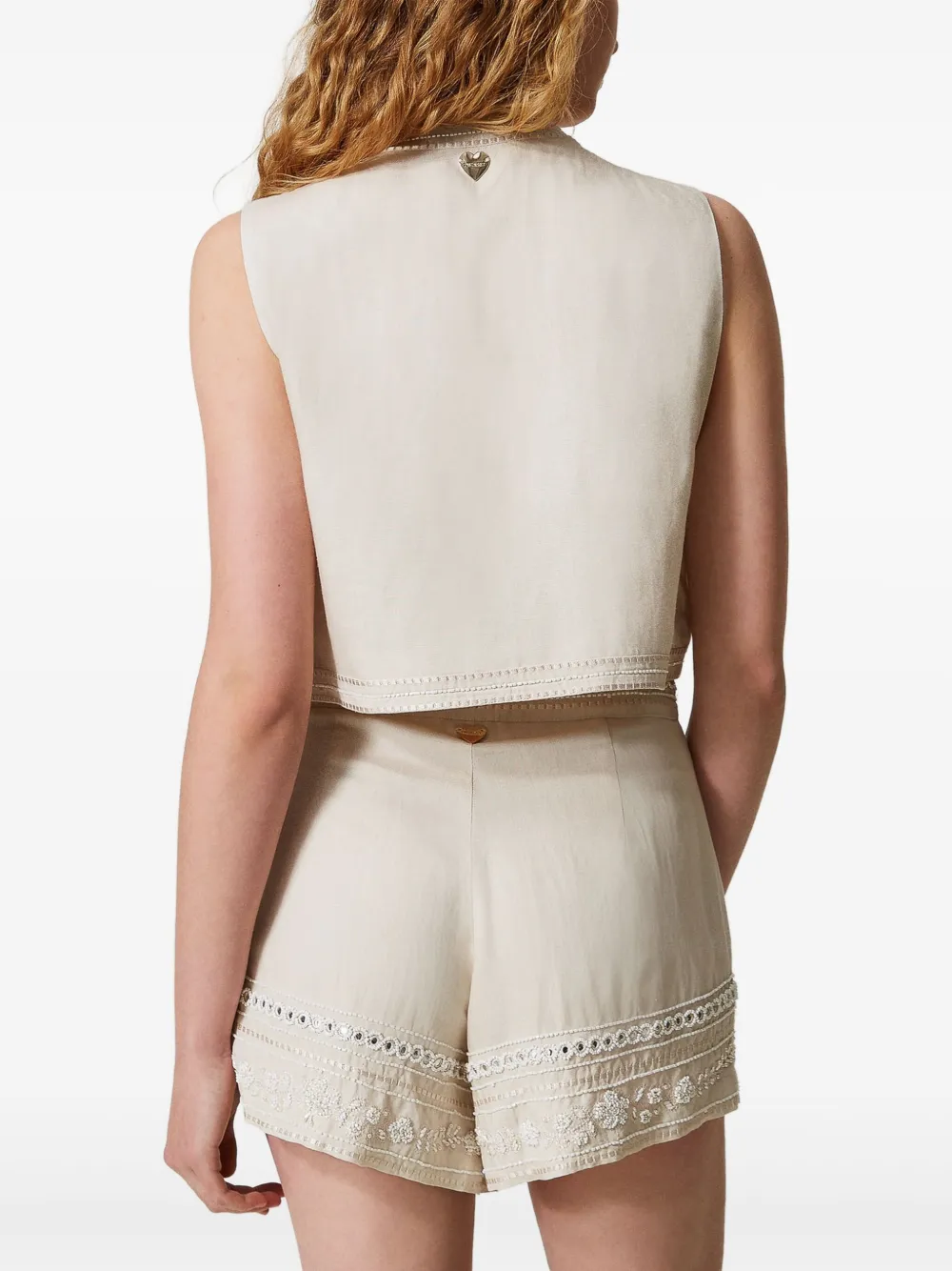 Twinset Embroidered-detail Shorts In Neutrals