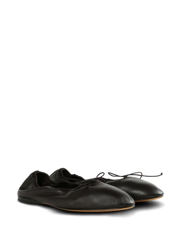バレエシューズ The Row Awar suede ballet flats Awar suede ballet flats in black - The Row | Mytheresa