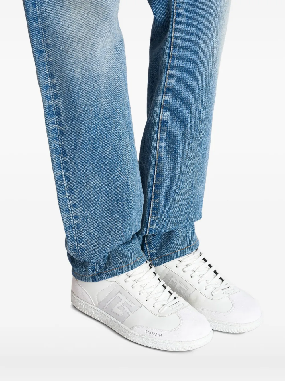 【関税込み】Balmain ホワイト Swan スニーカー Balmain Swan スニーカー | ホワイト | FARFETCH JP