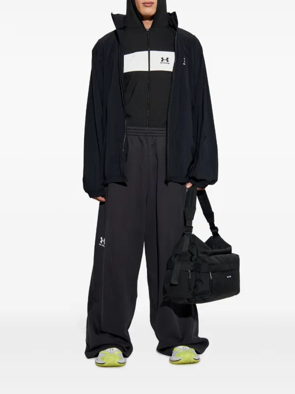 パーカー・フーディ BALENCIAGA x Under Armour Men's Sweatsuit Hoodie Balenciaga x Under Armour logo-embroidered Hoodie | Black