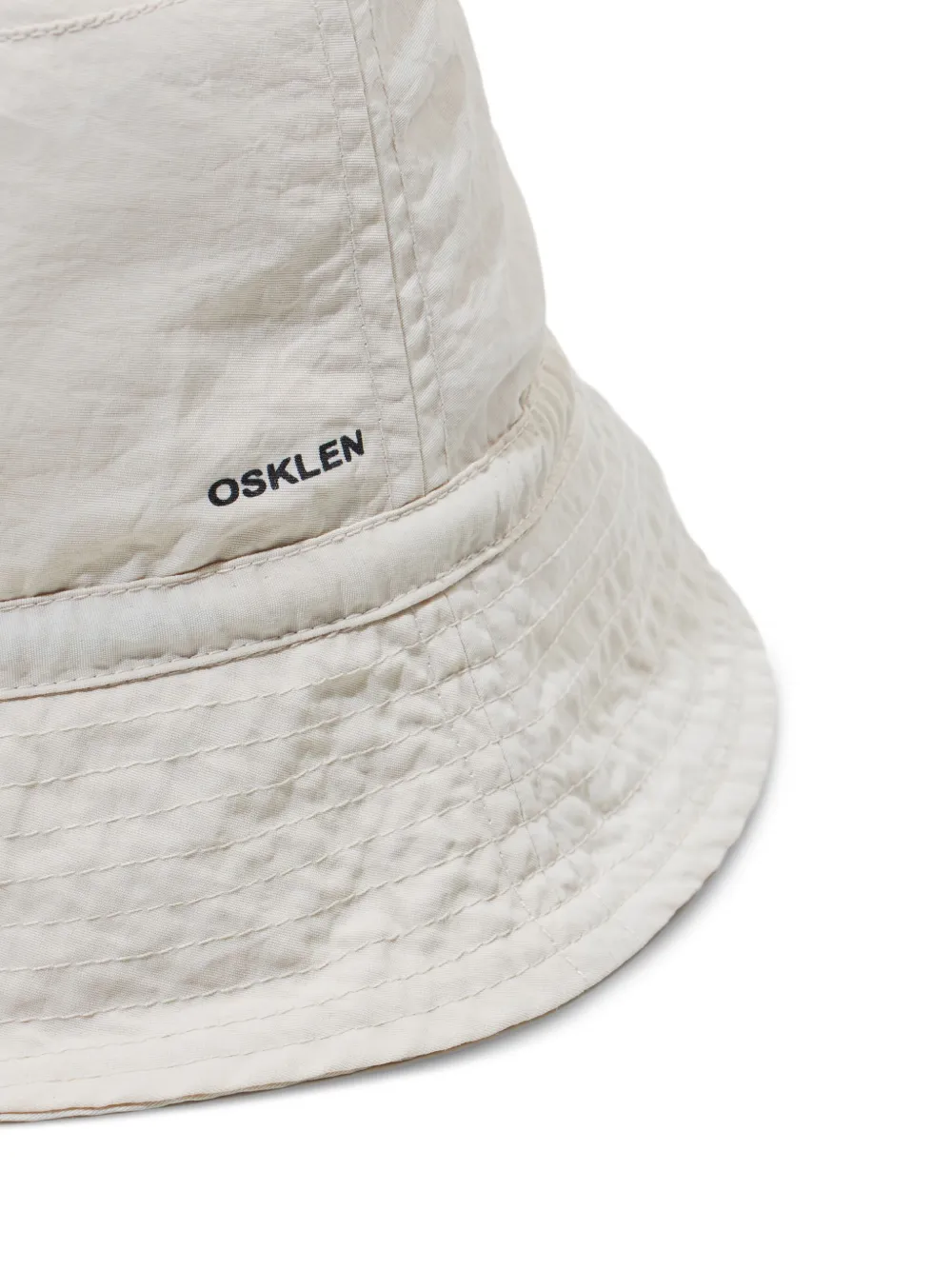 Osklen Gekreukte nylon vissershoed Beige