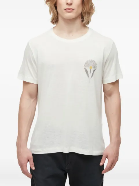 Osklen blommig t-shirt i linne