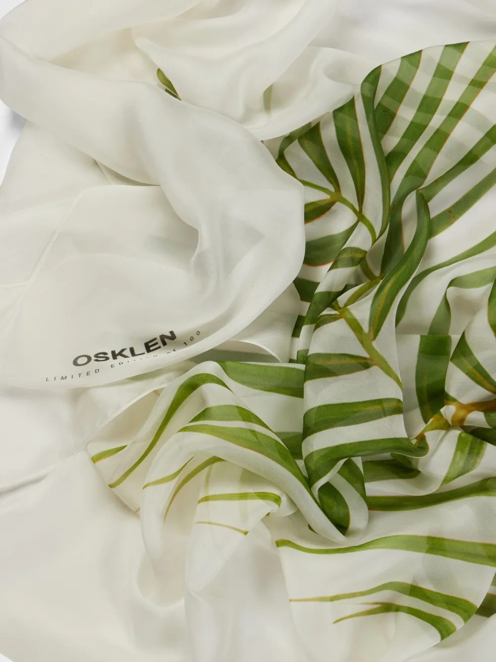 Osklen Sjaal met palmbladprint Wit