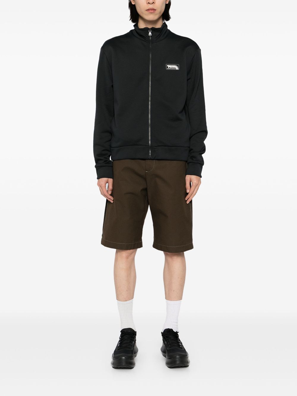 Maison Kitsuné Jack met logopatch - Zwart