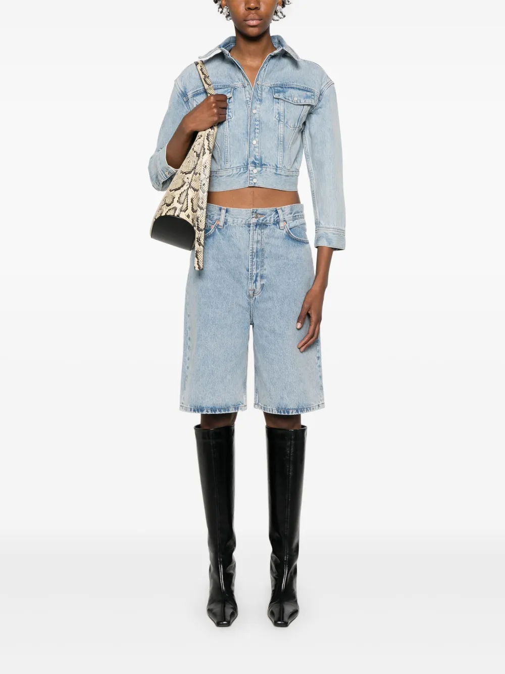 WARDROBE.NYC short en jean à taille basse | Bermudas | Image 2