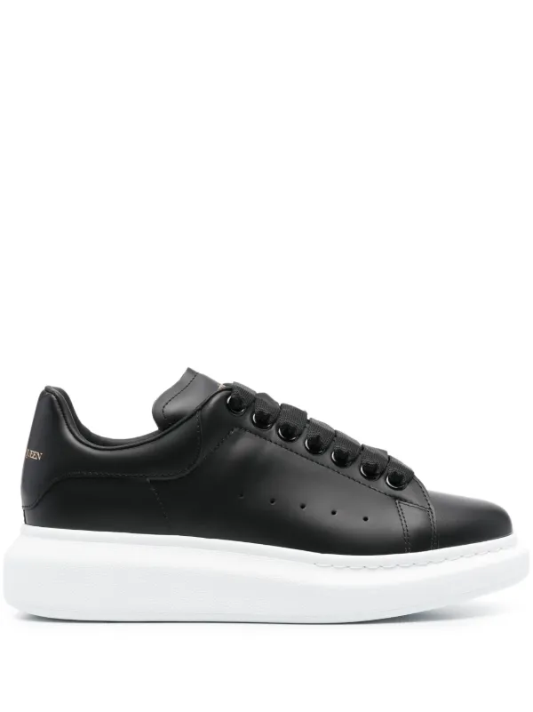 【関税込み】McQueen ブラック Oversized スニーカー 27590657_57399567_600.jpg