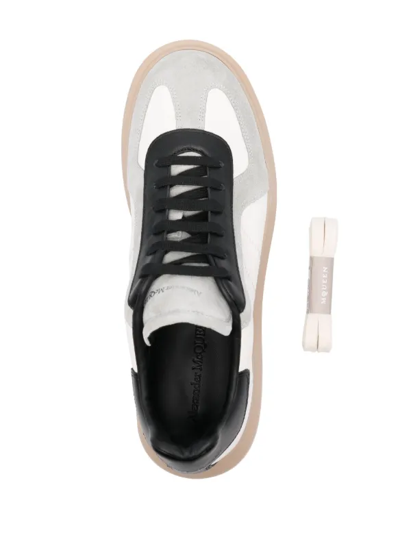 【関税込み】McQueen カーキ Oversized Retro スニーカー Alexander McQueen - Oversized Sneaker | HBX - Globally