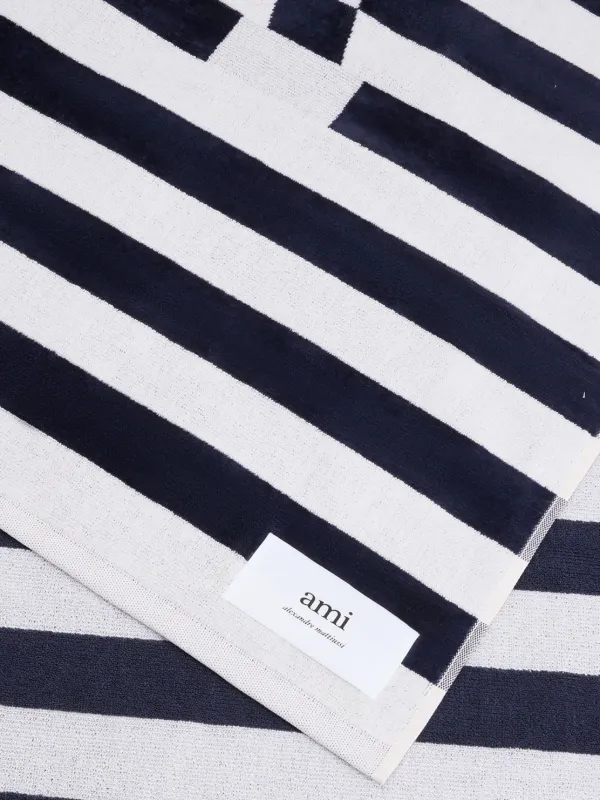 AMI Paris Ami De Coeur Striped Beach Towel | White | FARFETCH GR