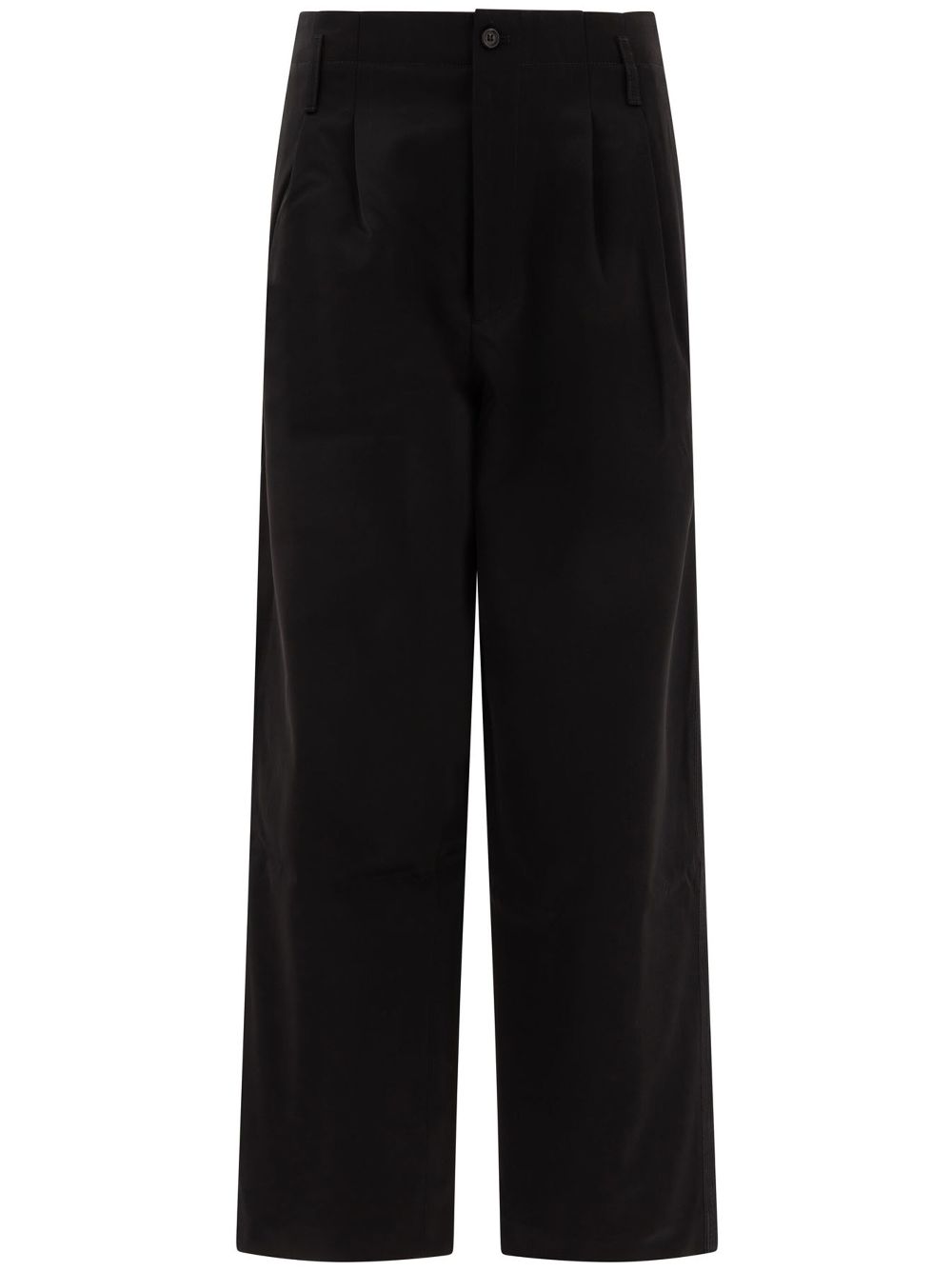 pleated trousers