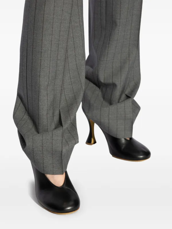 Moschino Duck Pumps | Black | FARFETCH
