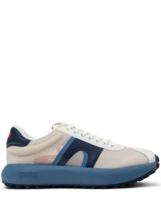 Camper