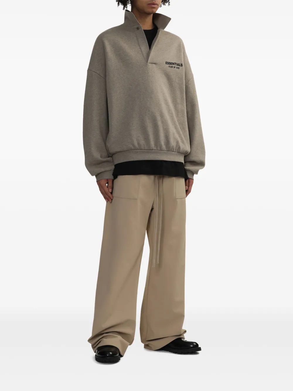 FEAR OF GOD ESSENTIALS Trainingsbroek met logo label - Beige